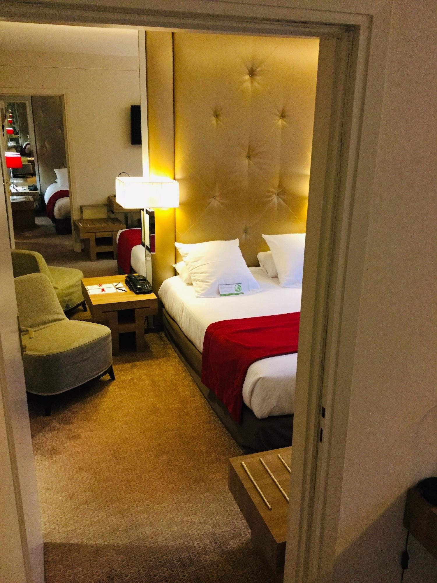 Hotel Mermoz Toulouse Bagian luar foto