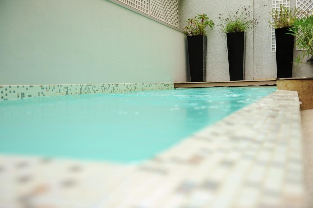 Hotel Mermoz Toulouse Bagian luar foto
