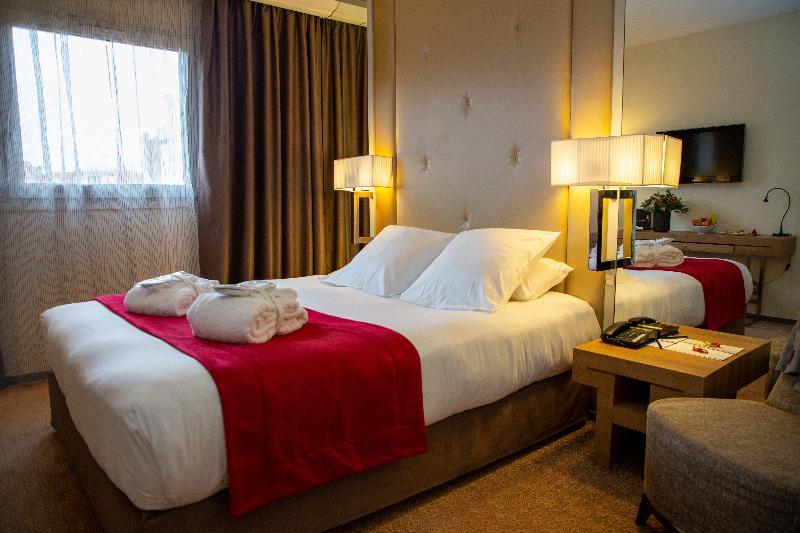 Hotel Mermoz Toulouse Bagian luar foto
